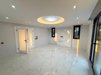 Didim Hisar Mahallesinde Köşe Parsel Villa
