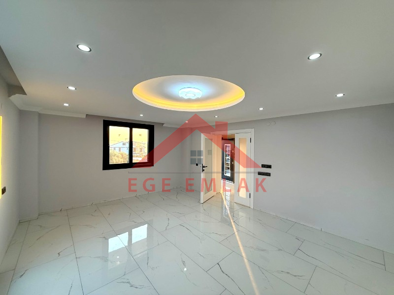 Didim Hisar Mahallesinde Köşe Parsel Villa