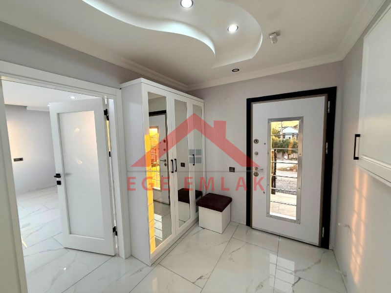 Didim Hisar Mahallesinde Köşe Parsel Villa