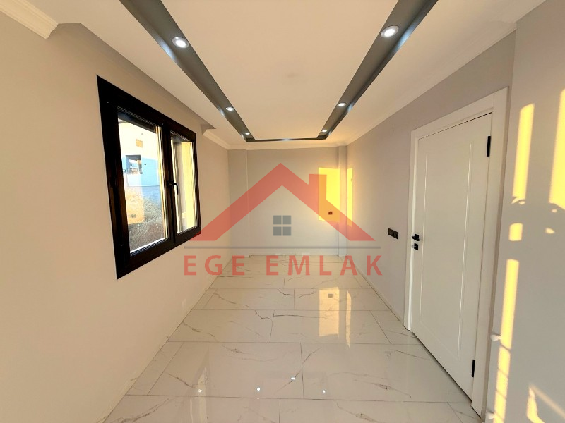 Didim Hisar Mahallesinde Köşe Parsel Villa