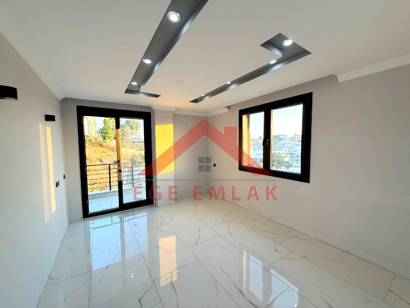 Didim Hisar Mahallesinde Köşe Parsel Villa