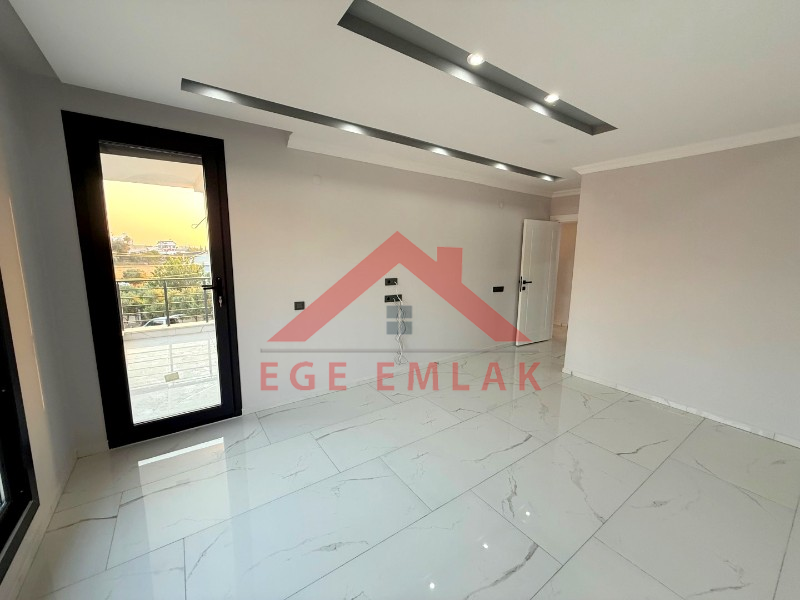 Didim Hisar Mahallesinde Köşe Parsel Villa