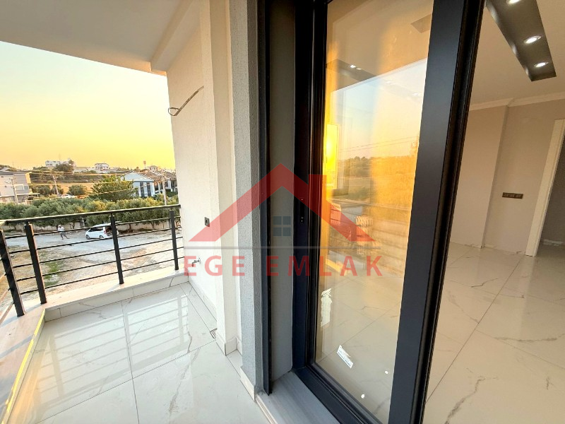 Didim Hisar Mahallesinde Köşe Parsel Villa