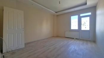 Elmas’tan Gazi Mahallesi’nde Dubleks Full Yapılı 4+1