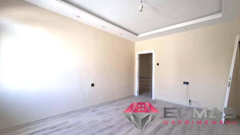 Elmas’tan Gazi Mahallesi’nde Dubleks Full Yapılı 4+1