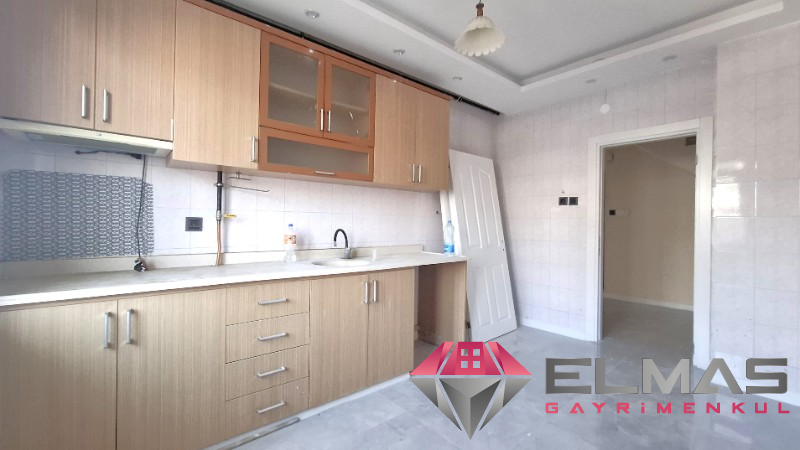 Elmas’tan Gazi Mahallesi’nde Dubleks Full Yapılı 4+1