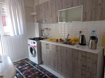 Metro Yakını Aydınlık Kullanışlı 2+1 Kiralık Daire