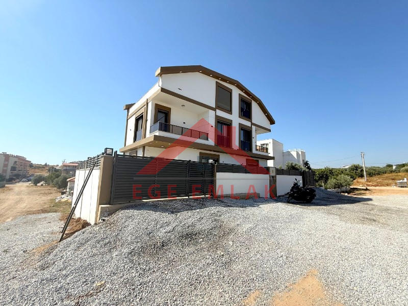 Didim Hisar Mahallesinde Eşyalı 3+1 Villa