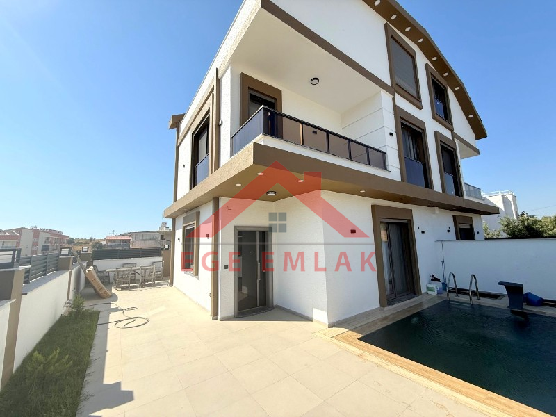 Didim Hisar Mahallesinde Eşyalı 3+1 Villa