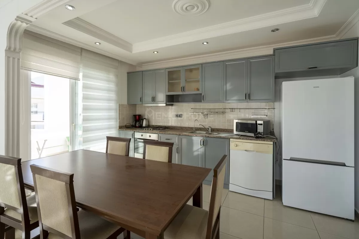 Møblert 4+1-dupleks i Oba