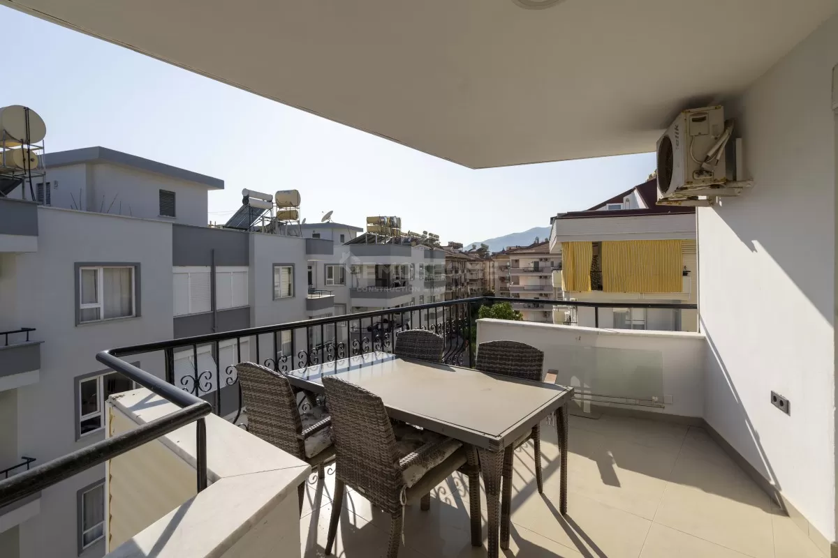 Møblert 4+1-dupleks i Oba