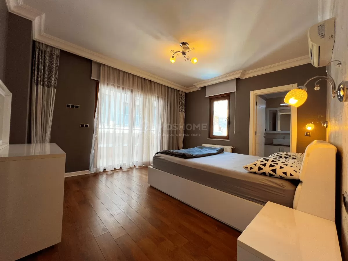 Seafront Luxury Apartment in Oba