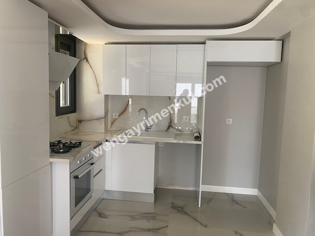 ÜSKÜDAR BAHÇELİEVLER'DE 2+1 YENİ DAİRE