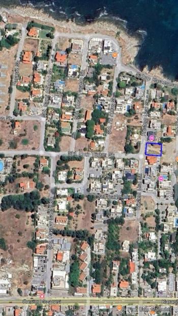 Karaoğlanoğlu (Ayayorgi) Bölgesinde Denize 75 metre mesafede Satılık Parselli Arsa