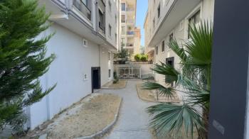 BEYLİKDÜZÜ GÜRPINAR SAHRA KONAKLARI SATILIK 2+1 DAİRE