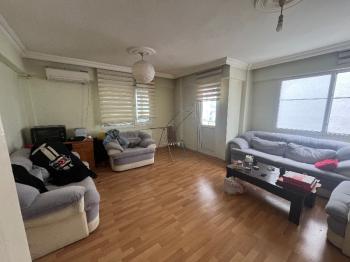 Küçükparkta geniş 3+1 otoparklı 