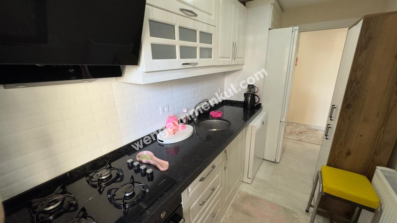 BEYLİKDÜZÜ GÜRPINAR SAHRA KONAKLARI SATILIK 2+1 DAİRE
