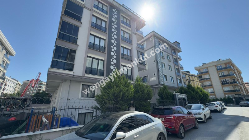 BEYLİKDÜZÜ GÜRPINAR SAHRA KONAKLARI SATILIK 2+1 DAİRE