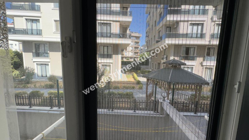BEYLİKDÜZÜ GÜRPINAR SAHRA KONAKLARI SATILIK 2+1 DAİRE