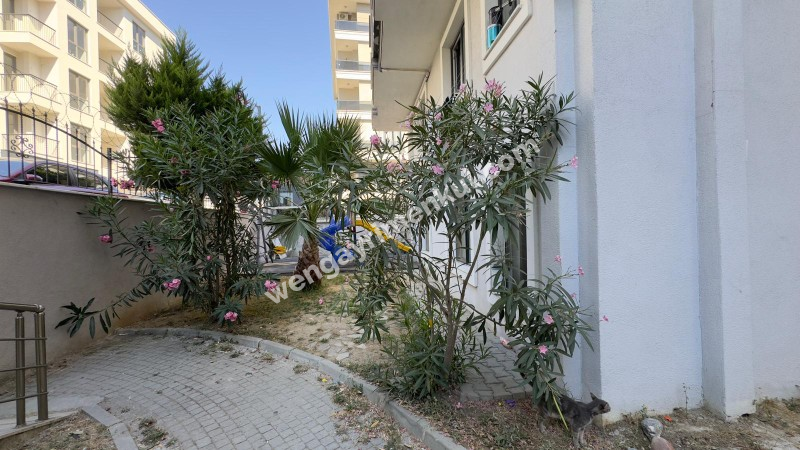 BEYLİKDÜZÜ GÜRPINAR SAHRA KONAKLARI SATILIK 2+1 DAİRE