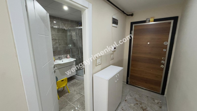 BEYLİKDÜZÜ GÜRPINAR SAHRA KONAKLARI SATILIK 2+1 DAİRE