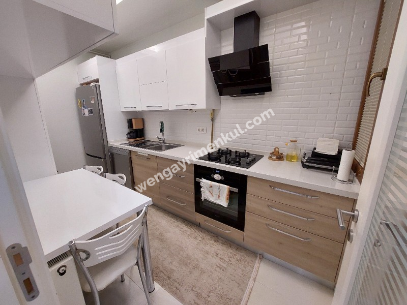 WEN BERKAN GÜLER^DEN EYÜP ERDEMLİ KONAKLARINDA 2+1 90 m2 2. KAT LÜKS DAİRE