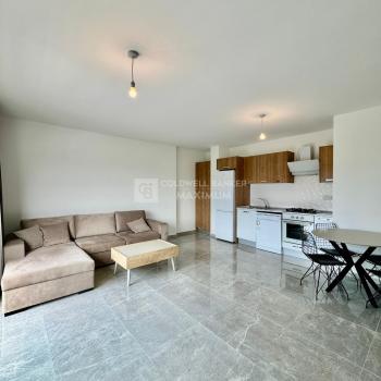 Kıbrıs Girne Alsancak Bölgesinde Satılık Eşyalı 1+1 Daire