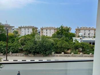 Kıbrıs Girne Alsancak Bölgesinde Satılık Eşyalı 1+1 Daire