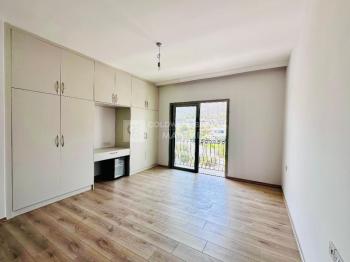 Kıbrıs Girne Merkez Satılık 3+1 En Suite Daire