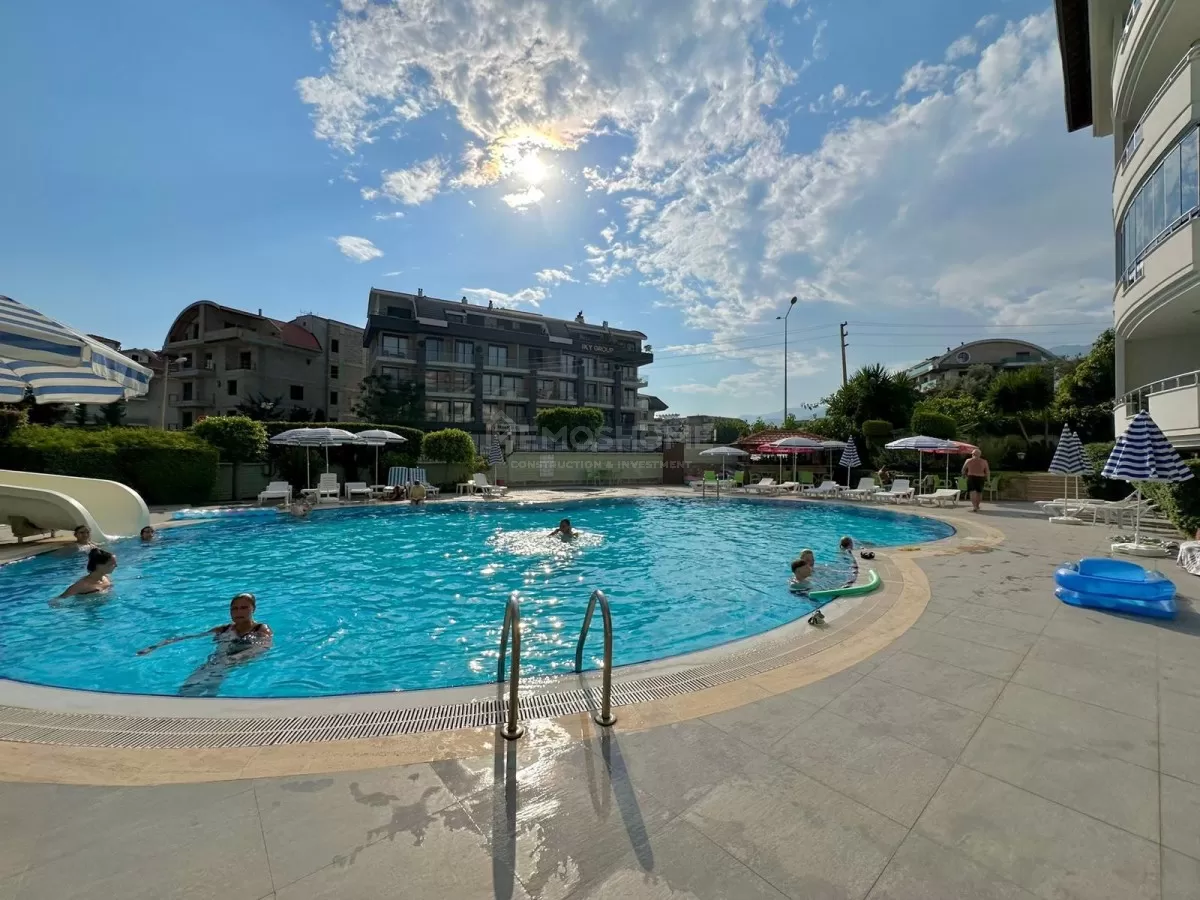 Меблированная квартира у бассейна в Оба