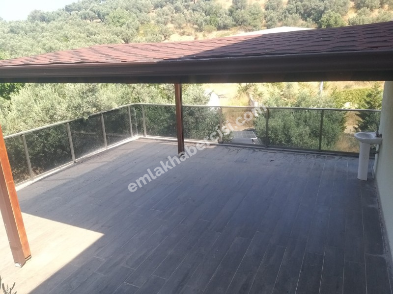 EMLAK HABERCİSİ 'NDEN MUDANYA KUMYAKA'DA 2.800 M2 ARAZİSİ OLAN SATILIK MÜSTAKİL 5+1 KONAK VE MÜŞTEMİLATI