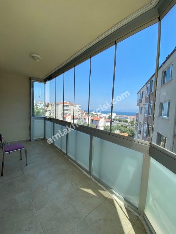 EMLAK HABERCİSİ 'NDEN MUDANYA MUDANYA YENİ MAHALLE'DE OTOPARKLI SİTEDE DENİZ GÖRÜR 2+1 ARA KAT DAİRE
