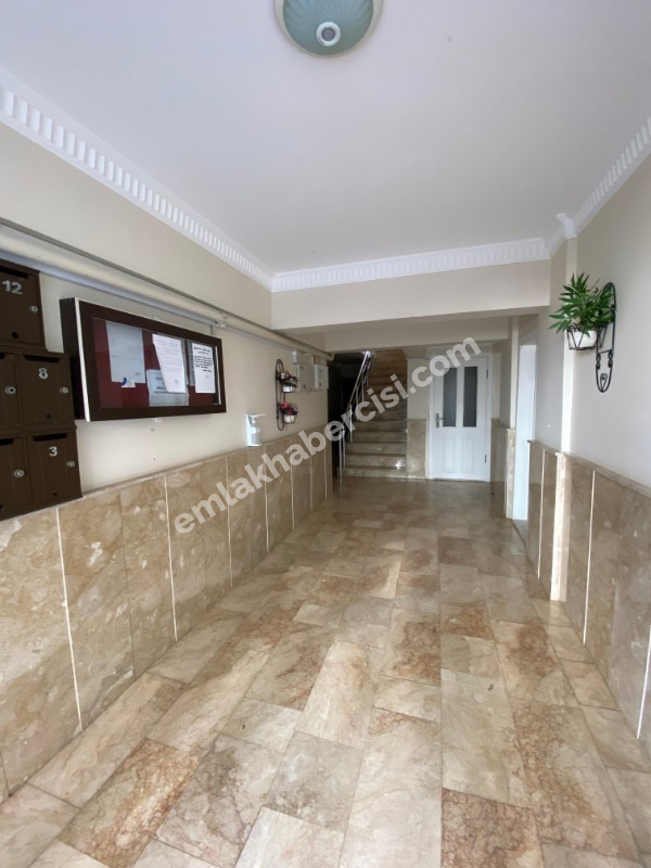 EMLAK HABERCİSİ 'NDEN MUDANYA MUDANYA YENİ MAHALLE'DE OTOPARKLI SİTEDE DENİZ GÖRÜR 2+1 ARA KAT DAİRE