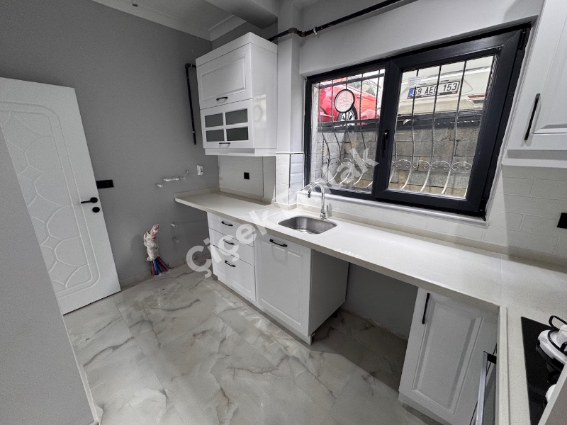 ALİBEYKÖY METRO'YA 4 DK | 2+1 SIFIR LÜKS SATILIK DAİRE
