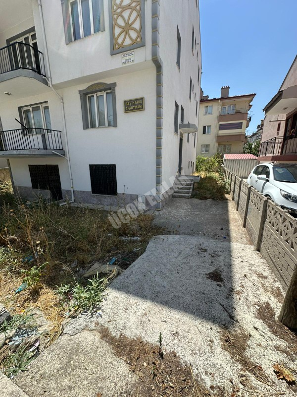 AFYON ÜÇOK EMLAKTAN FATİH MAH SATILIK BODRUM + 3 KAT KOMPLE BİNA