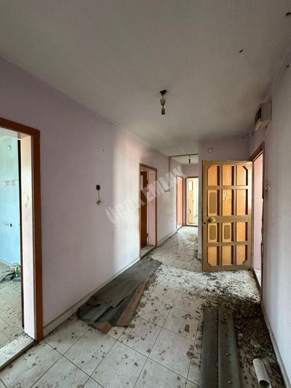 AFYON ÜÇOK EMLAKTAN FATİH MAH SATILIK BODRUM + 3 KAT KOMPLE BİNA