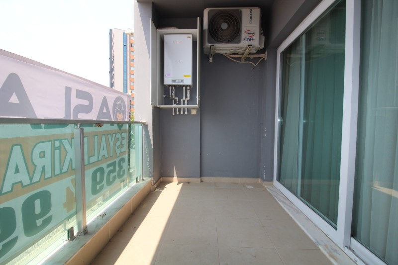 ASLAN'DAN 34. CADDE'YE YAKIN GENİŞ METRAJLI 1+1 EŞYALI DAİRE
