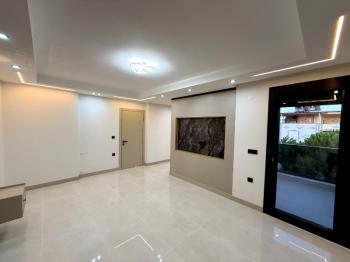 Didim Efeler Mahallesinde Satılık 4+1 Ayrı Mutfaklı Villa