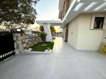 Didim Efeler Mahallesinde Satılık 4+1 Ayrı Mutfaklı Villa