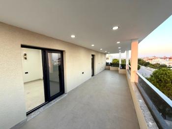 Didim Efeler Mahallesinde Satılık 4+1 Ayrı Mutfaklı Villa