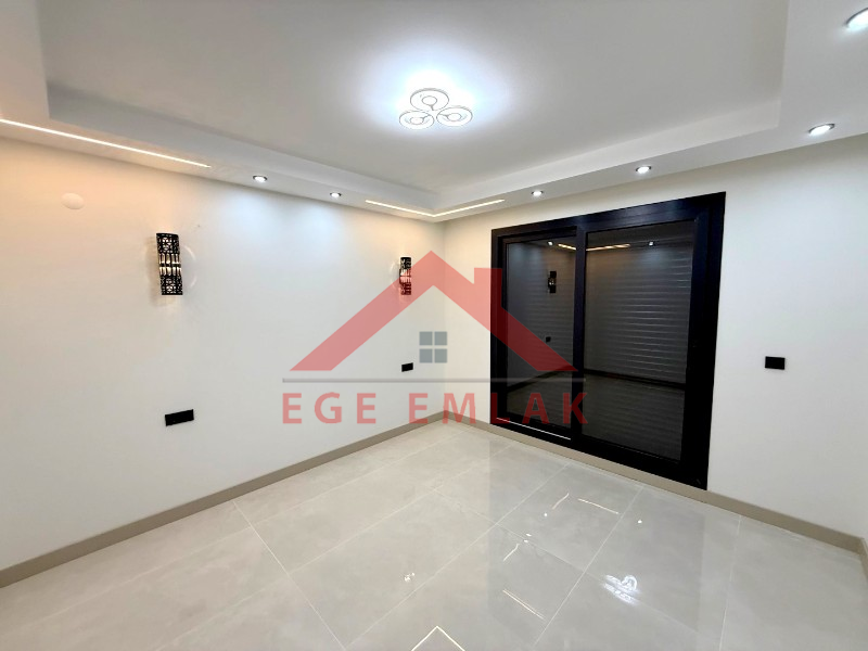 Didim Efeler Mahallesinde Satılık 4+1 Ayrı Mutfaklı Villa