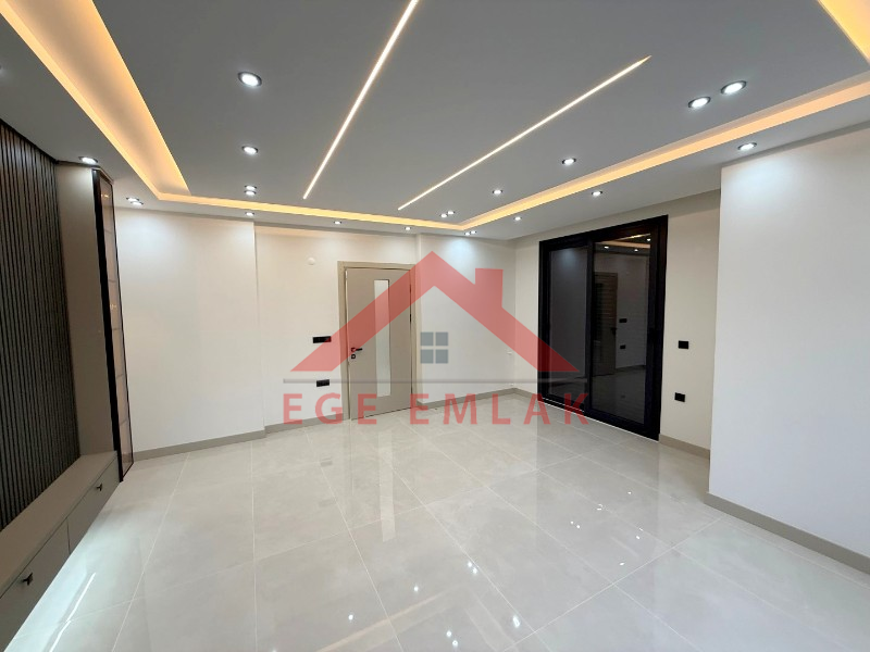 Didim Efeler Mahallesinde Satılık 4+1 Ayrı Mutfaklı Villa