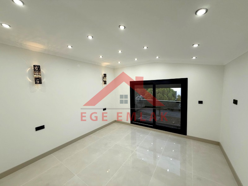 Didim Efeler Mahallesinde Satılık 4+1 Ayrı Mutfaklı Villa