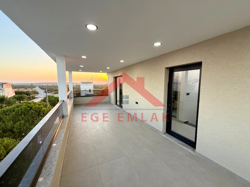 Didim Efeler Mahallesinde Satılık 4+1 Ayrı Mutfaklı Villa