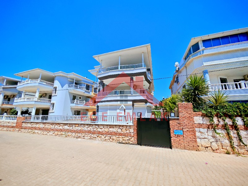 Çamlık Mahallesinde Satılık Villa