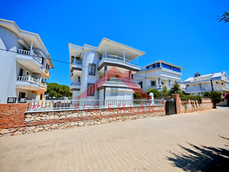 Çamlık Mahallesinde Satılık Villa