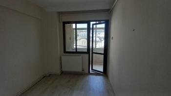 Bornova Küçük Park kiralık 3+1 daire
