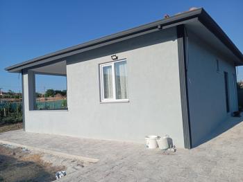 ÇORUM İSKİLİP YOLUNDA, İÇİNDE EVİ OLAN SATILIK, TEL ÖRGÜLÜ BAHÇE!