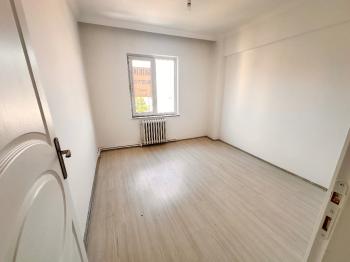 GÜVENAY - ÇORUM Ulukavak Adliye Yanı'nda Satılık Son Kat 3+1 Daire!