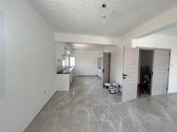 LEFKOŞA YENİŞEHİR'DE  ANA CADDE ÜZERİNDE SATILIK DAİRE 